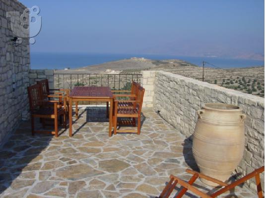 Πέτρινα σπίτια για διακοπές στην νότια Κρήτη